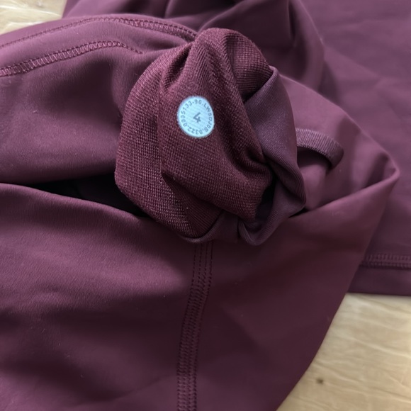 Lululemon leggings - Picture 5 of 9